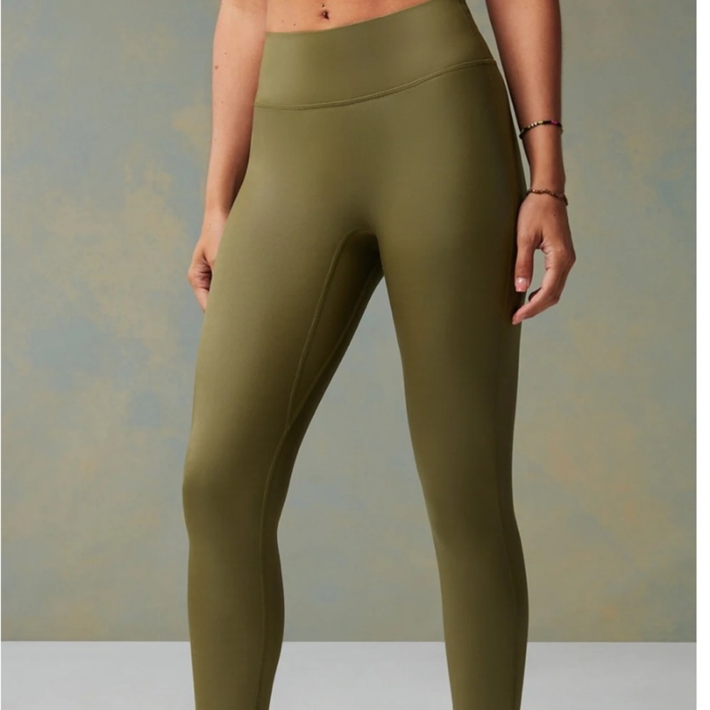 Fabletics Anywhere Motion365+ Shine High-Waisted Legging Medium NWT - Picture 2 of 12